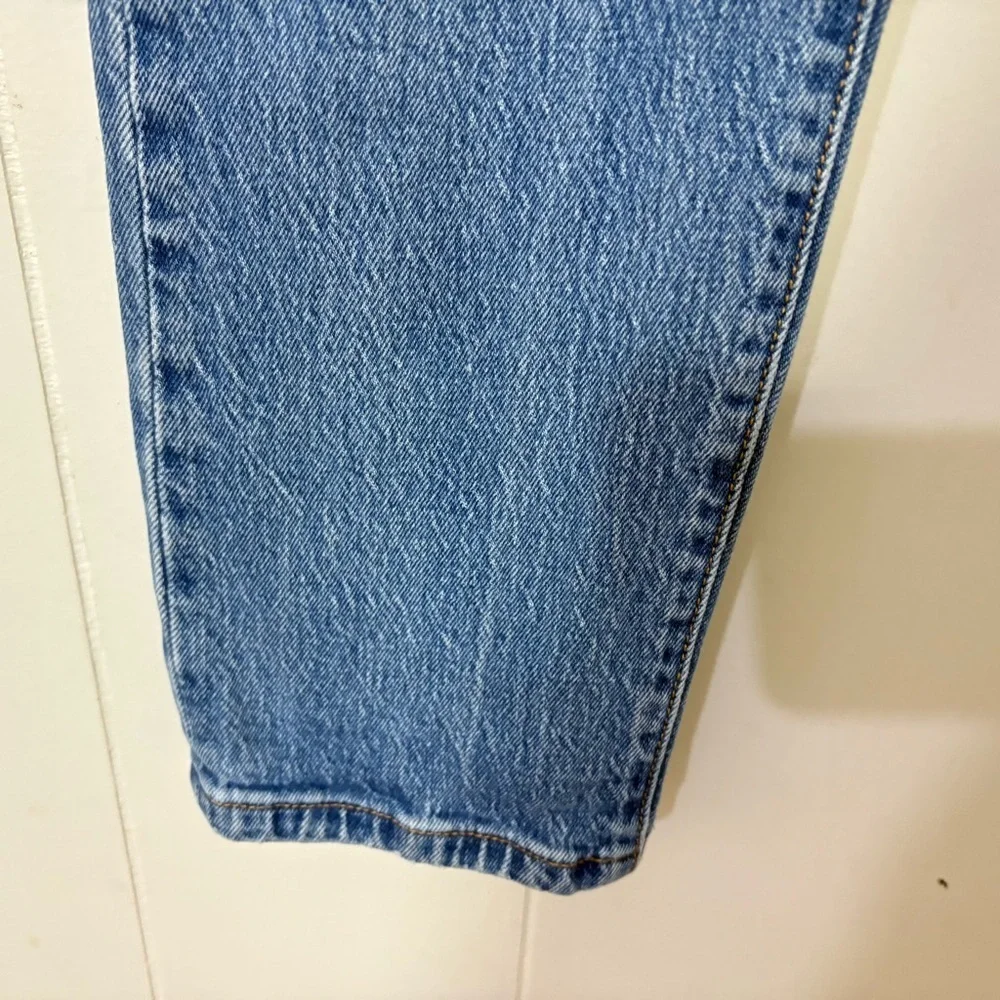 Levi’s 501 Original High Rise Straight Leg Distressed Jeans Women’s Size 30
